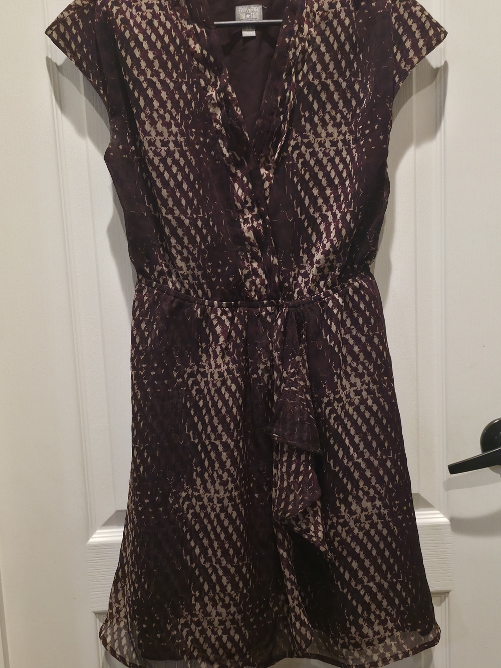 Converse One Star XS Plum Printed V-Neck Mini Dress
